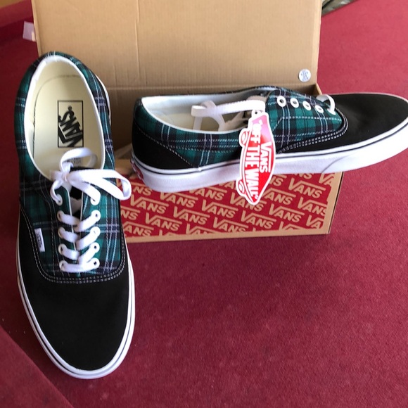 Vans - Picture 1 of 4